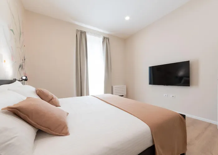 Alagon6 招待所 卡利亚里